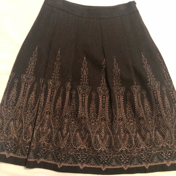 Ann Taylor Embroidered ALine Skirt - Picture 1 of 6